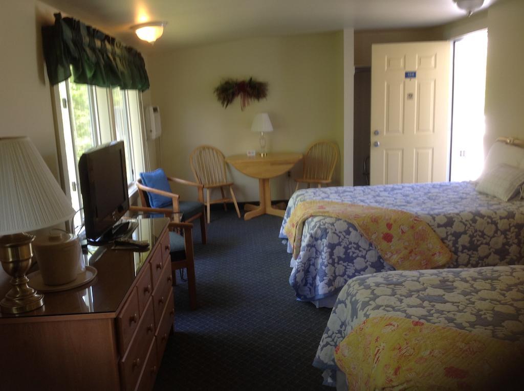 Schooner Bay Motor Motel Rockport